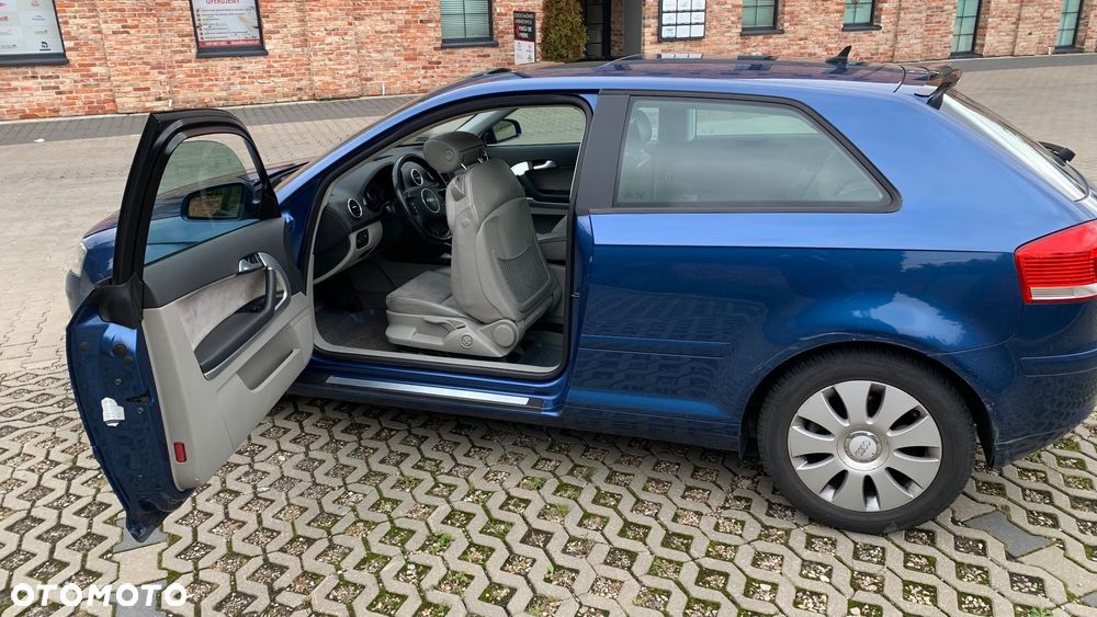 Audi A3 2.0T FSI Ambiente S tronic - 23