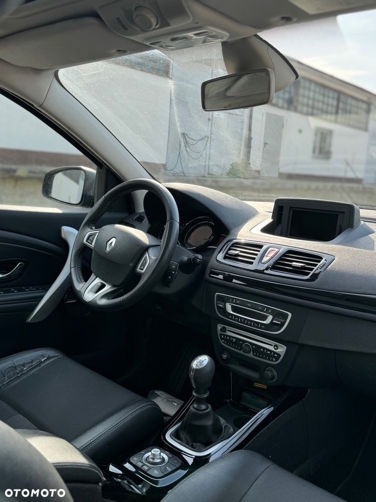 Renault Megane TCe 130 Bose Edition - 24