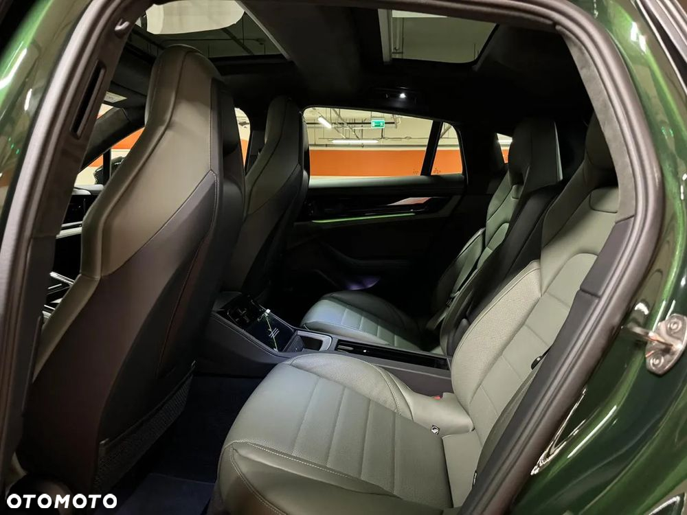 Porsche Panamera 4 E-Hybrid PHEV - 37