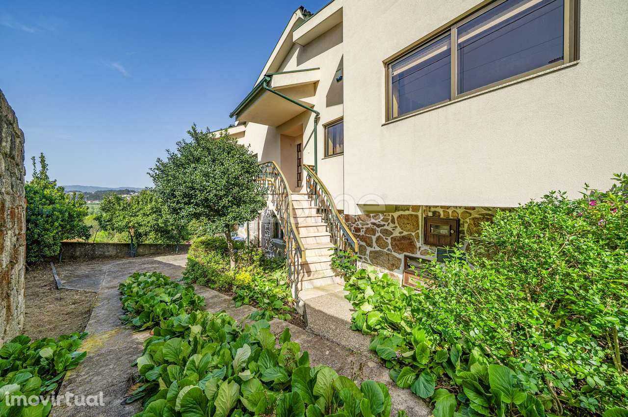 Moradia Exclusiva, Celorico de Basto, com Vistas Desafogadas - Grande imagem: 4/58