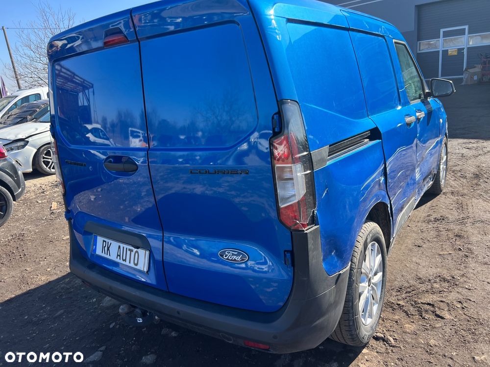 Ford Transit courier automat - 13