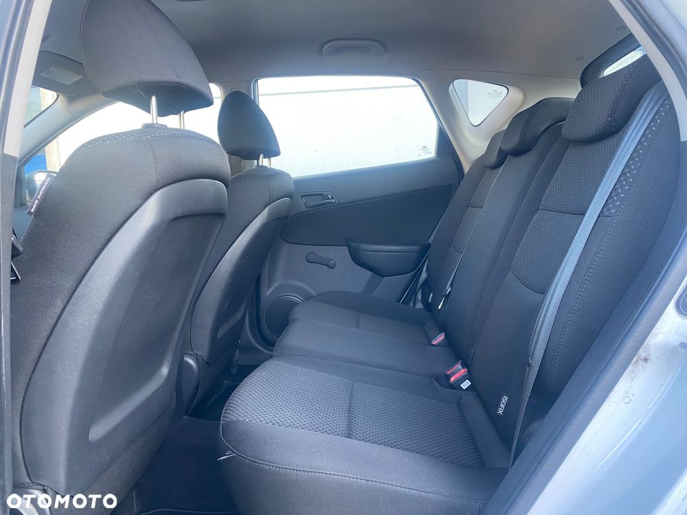 Hyundai i30 1.4 Base + World Cup - 10