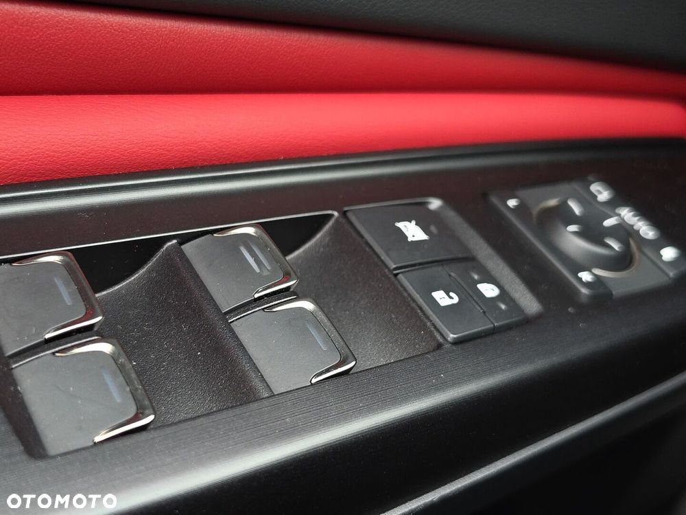 Lexus ES 300h F Sport Edition - 13