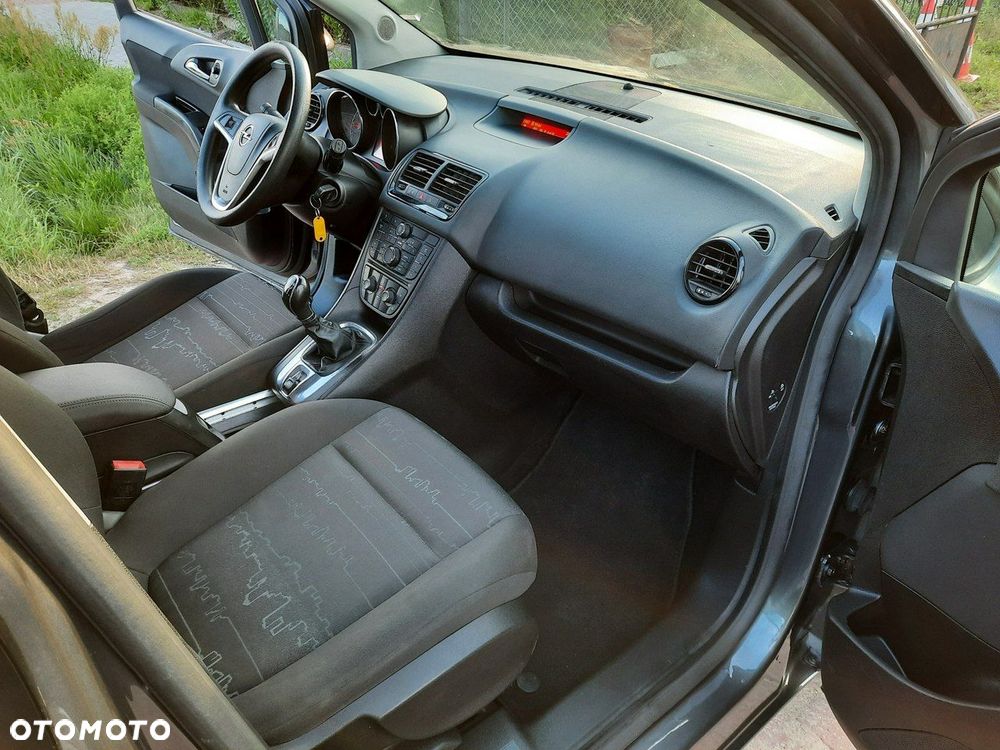 Opel Meriva - 11
