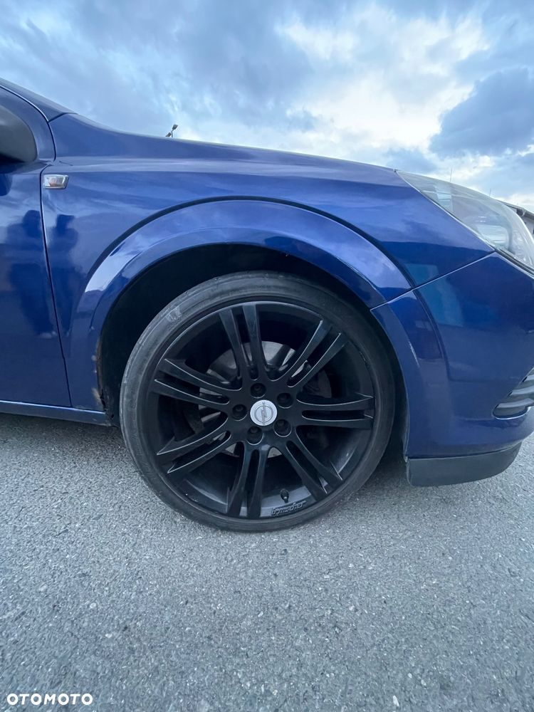 Opel Astra GTC 2.0 Turbo Sport - 5