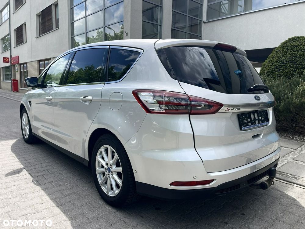 Ford S-Max - 9