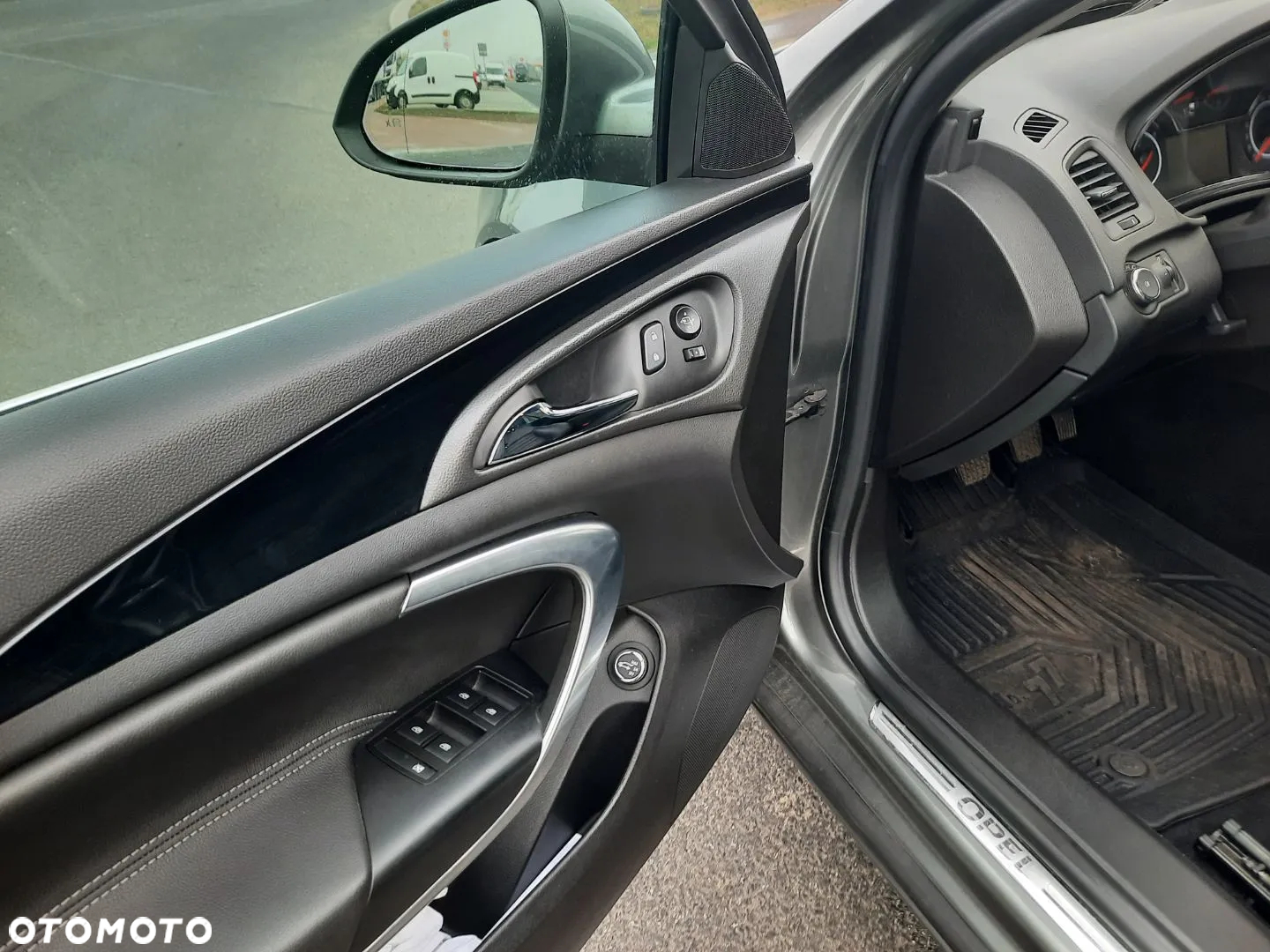 Opel Insignia - 3