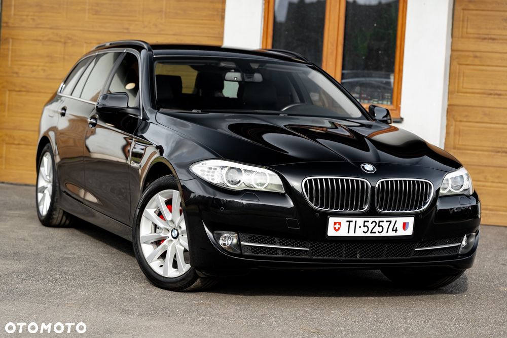 BMW Seria 5 528i xDrive Sport-Aut - 4