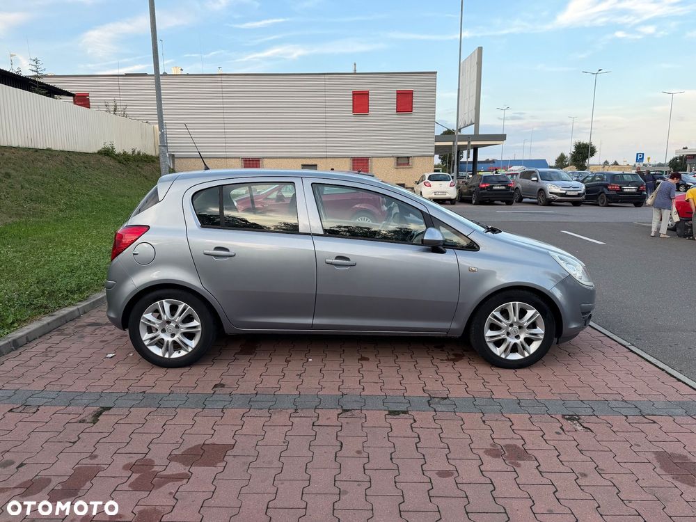 Opel Corsa 1.2 16V - 8