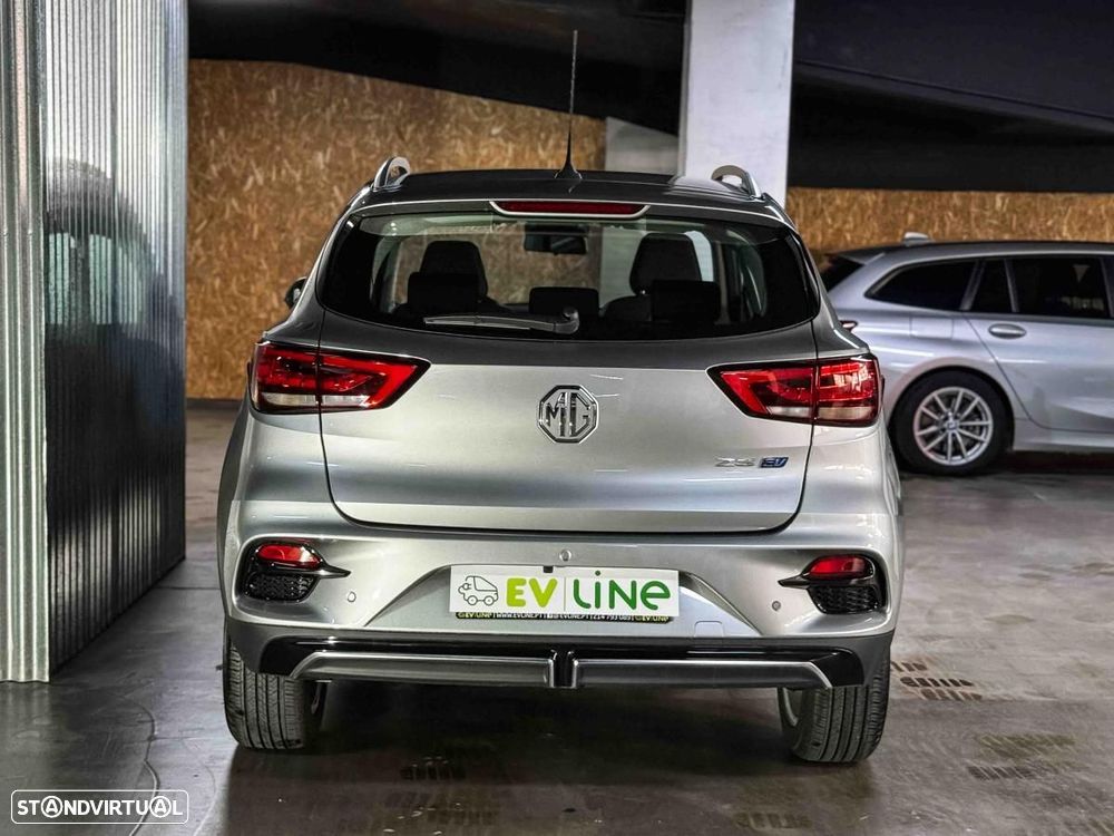 MG ZS EV 72.6 kWh Comfort OBC 11 kW - 10