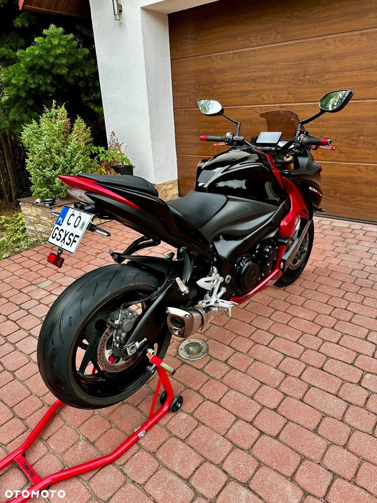 Suzuki GSX - 10