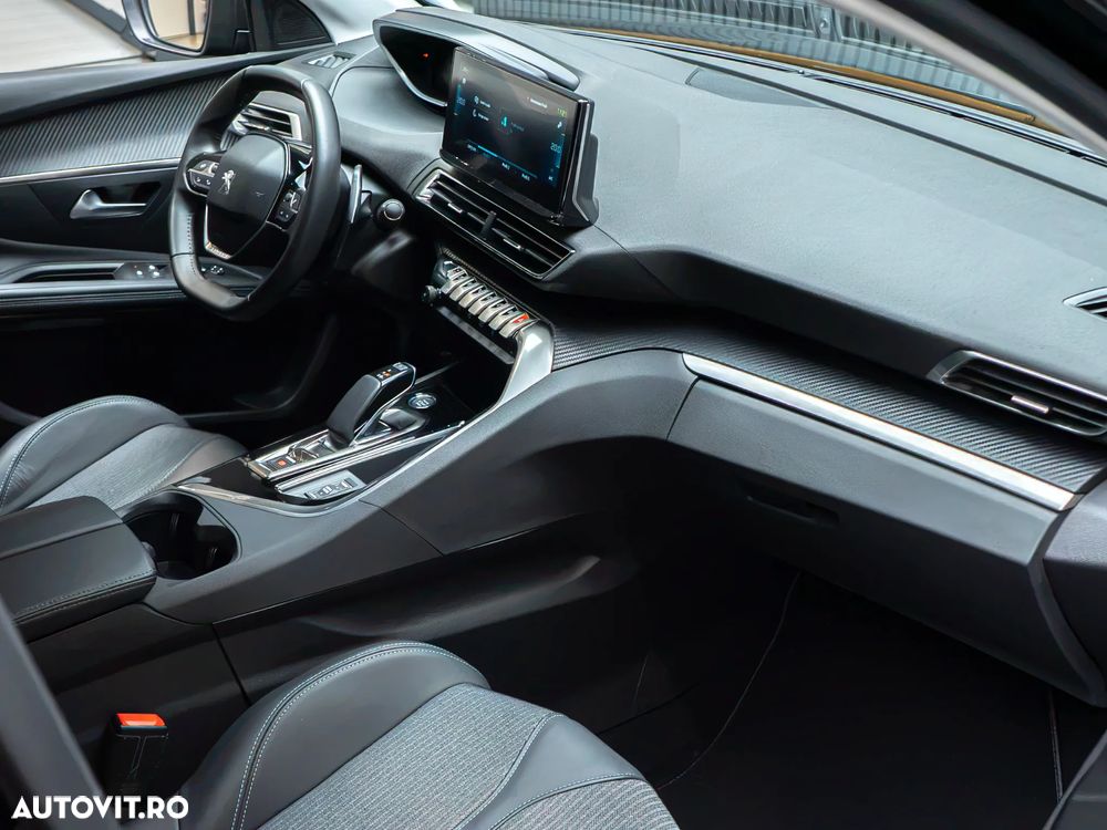 Peugeot 3008 225 e-EAT8 Allure Pack - 28