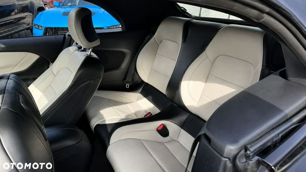 Ford Mustang - 8