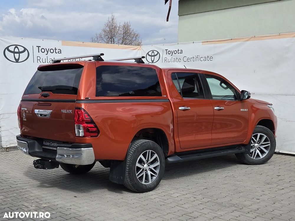 Toyota Hilux 4x4 Double Cab A/T Invincible - 4