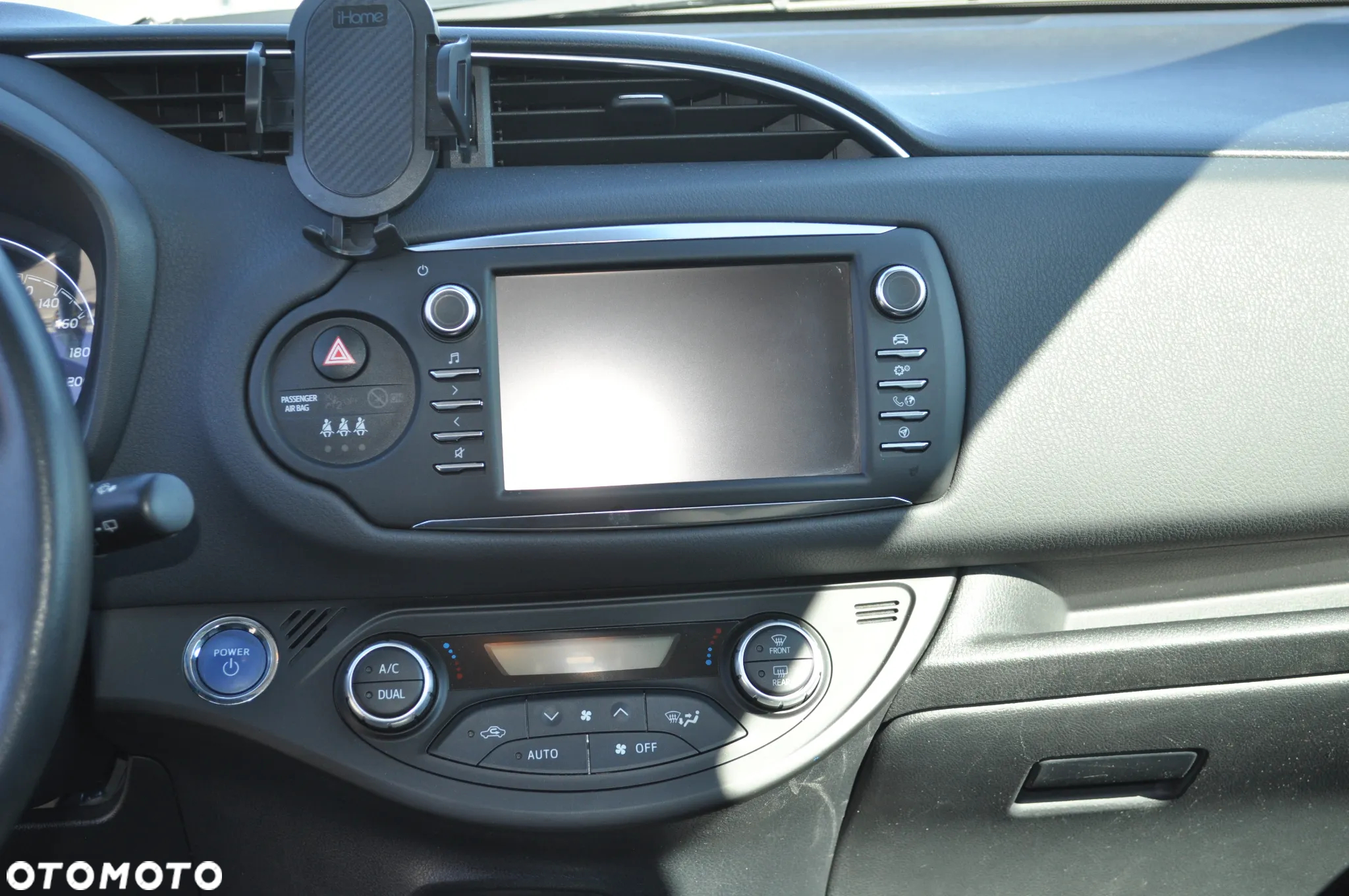 Toyota Yaris - 14