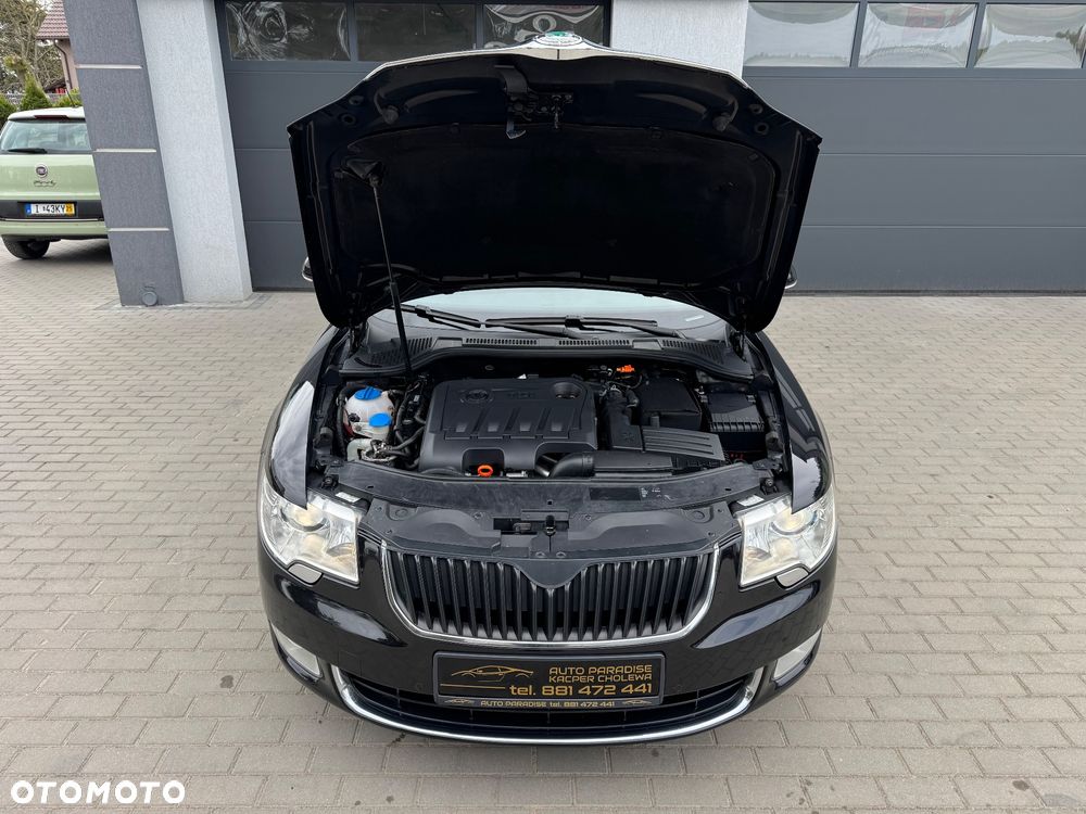 Skoda Superb 2.0 TDI PD Elegance - 34