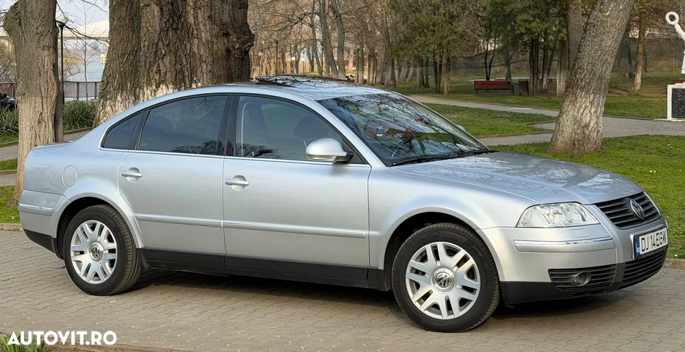 Volkswagen Passat - 2