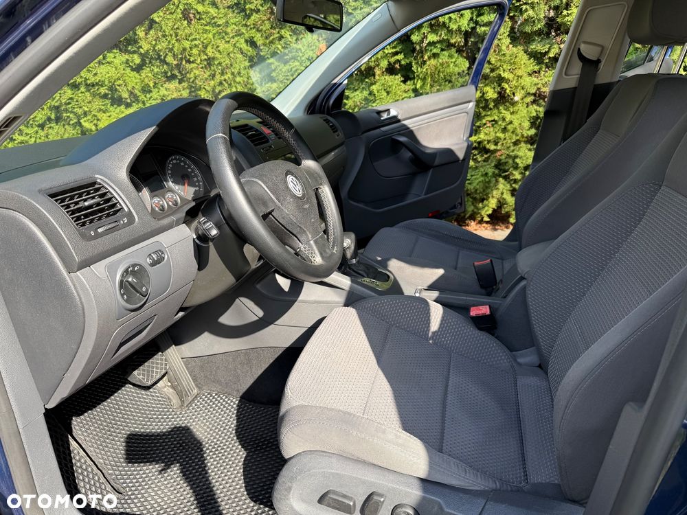 Volkswagen Jetta 2.0 TDI Comfortline DSG - 20