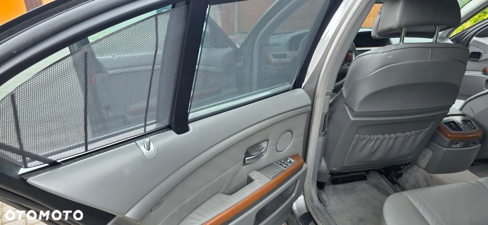 BMW Seria 7 - 13