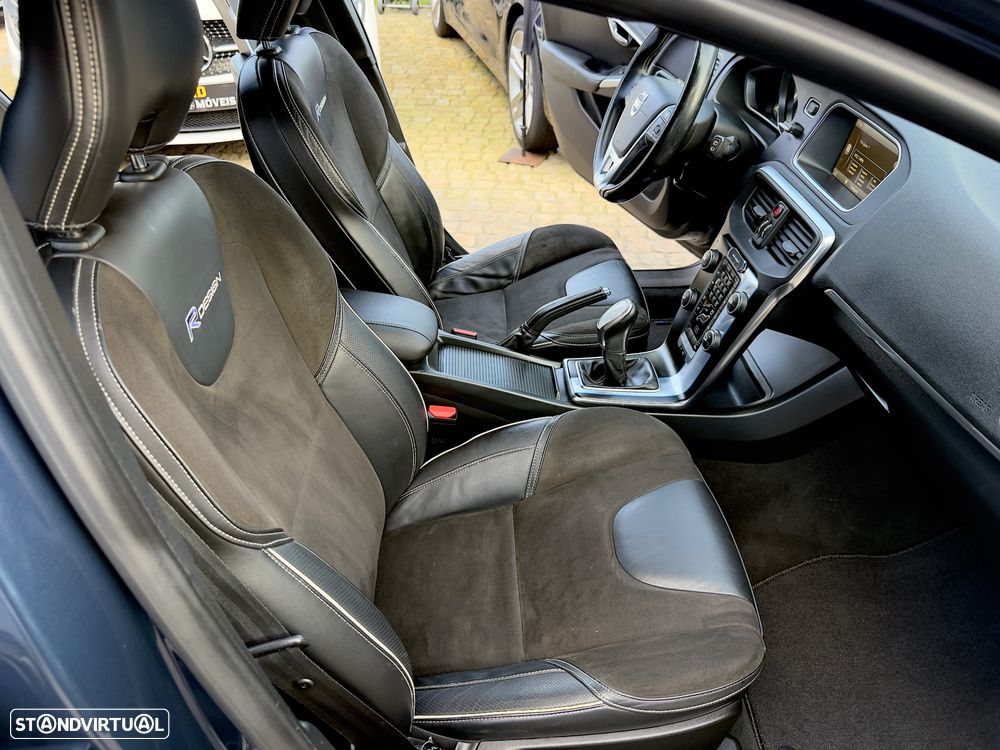 Volvo V40 D2 R Design - 54