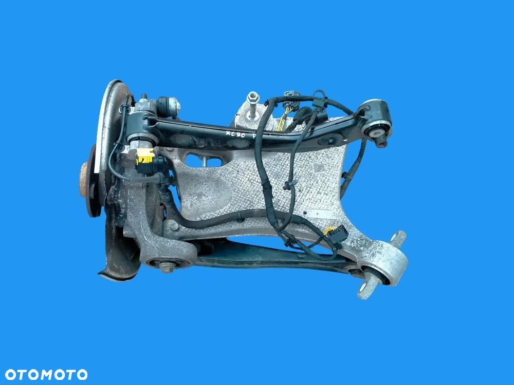 Volvo XC90 II 2.0 D AWD 4x4 Zwrotnica Piasta Wahacz Zawieszenie Tył Prawe - 1