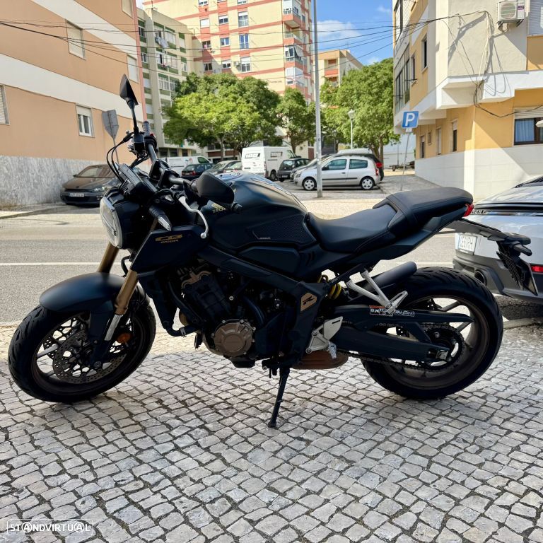 Honda CB 650 RA - 9
