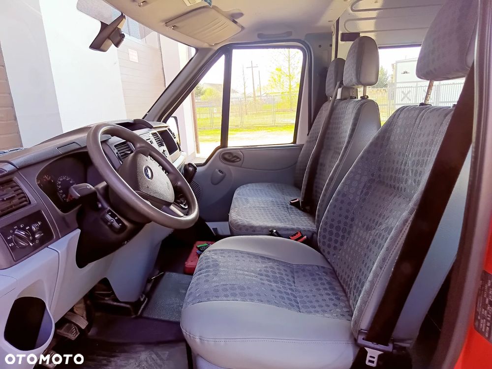 Ford Transit - 23