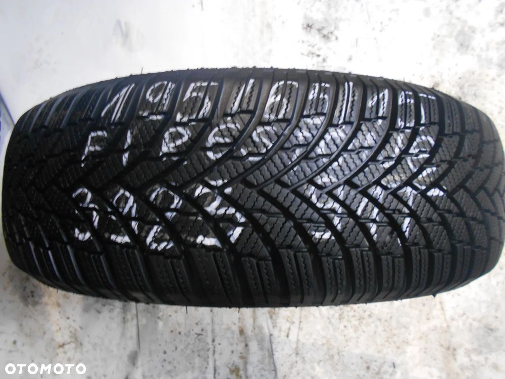 OPONA POJEDYNKA 195/65R15 FIRESTONE WINTERHAWK 4 DOT 3923 9MM - 1