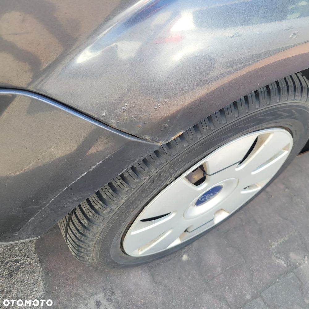 Ford Focus 1.8 TDCi Ambiente - 11