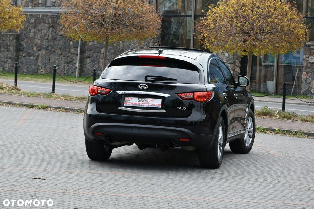 Infiniti FX - 10