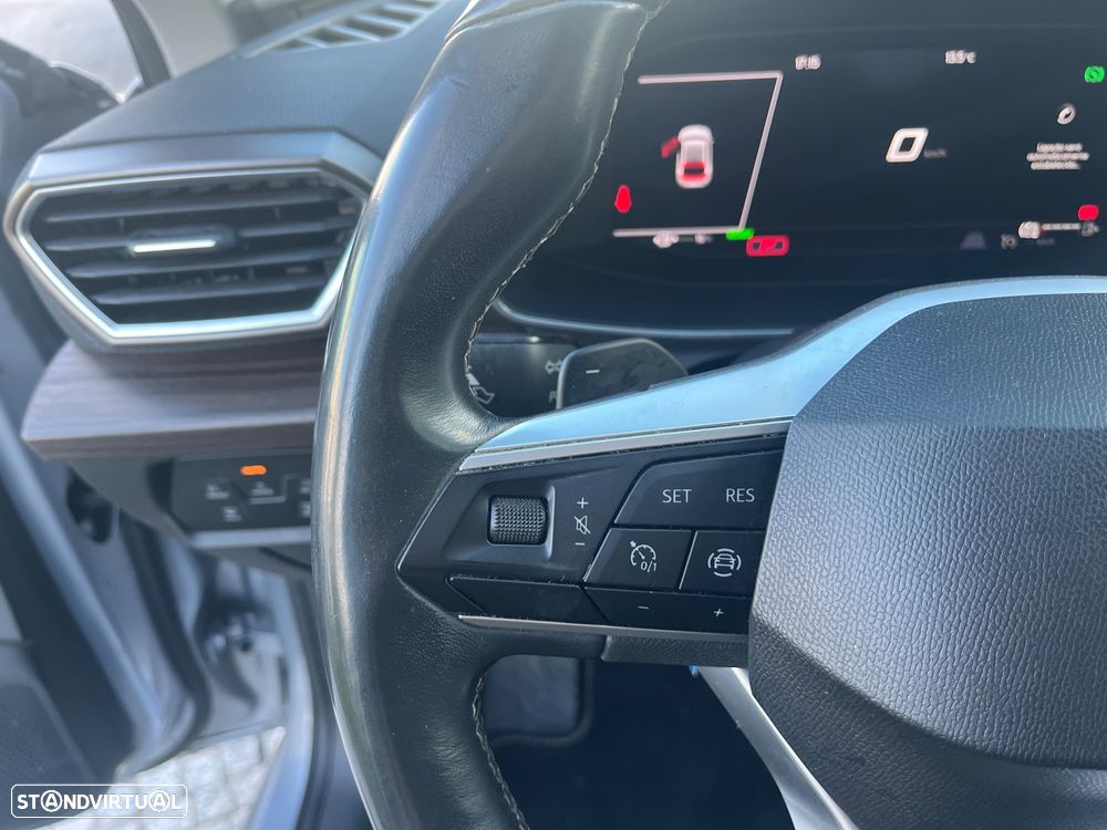 SEAT Leon 1.4 e-Hybrid Xcellence DSG - 31