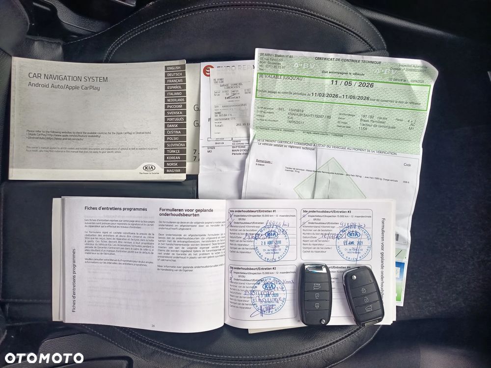 Kia Carens 1.7 CRDi 141 Dream Team Edition - 38