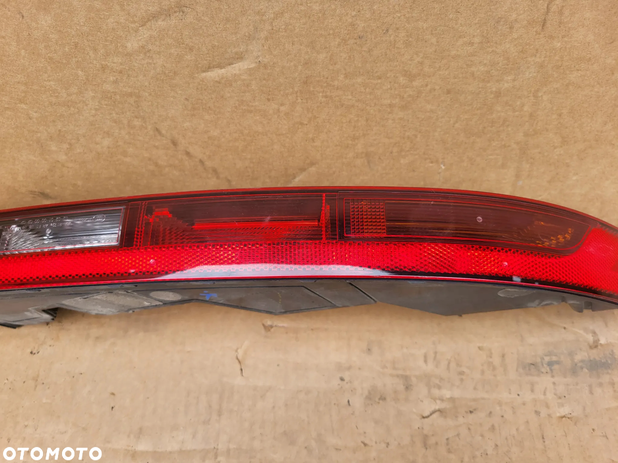 LAMPA TYL W ZDERZAK AUDI Q5 II 80A945070B 80A945069B - 26