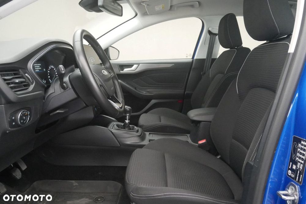 Ford Focus 1.0 EcoBoost Titanium - 12