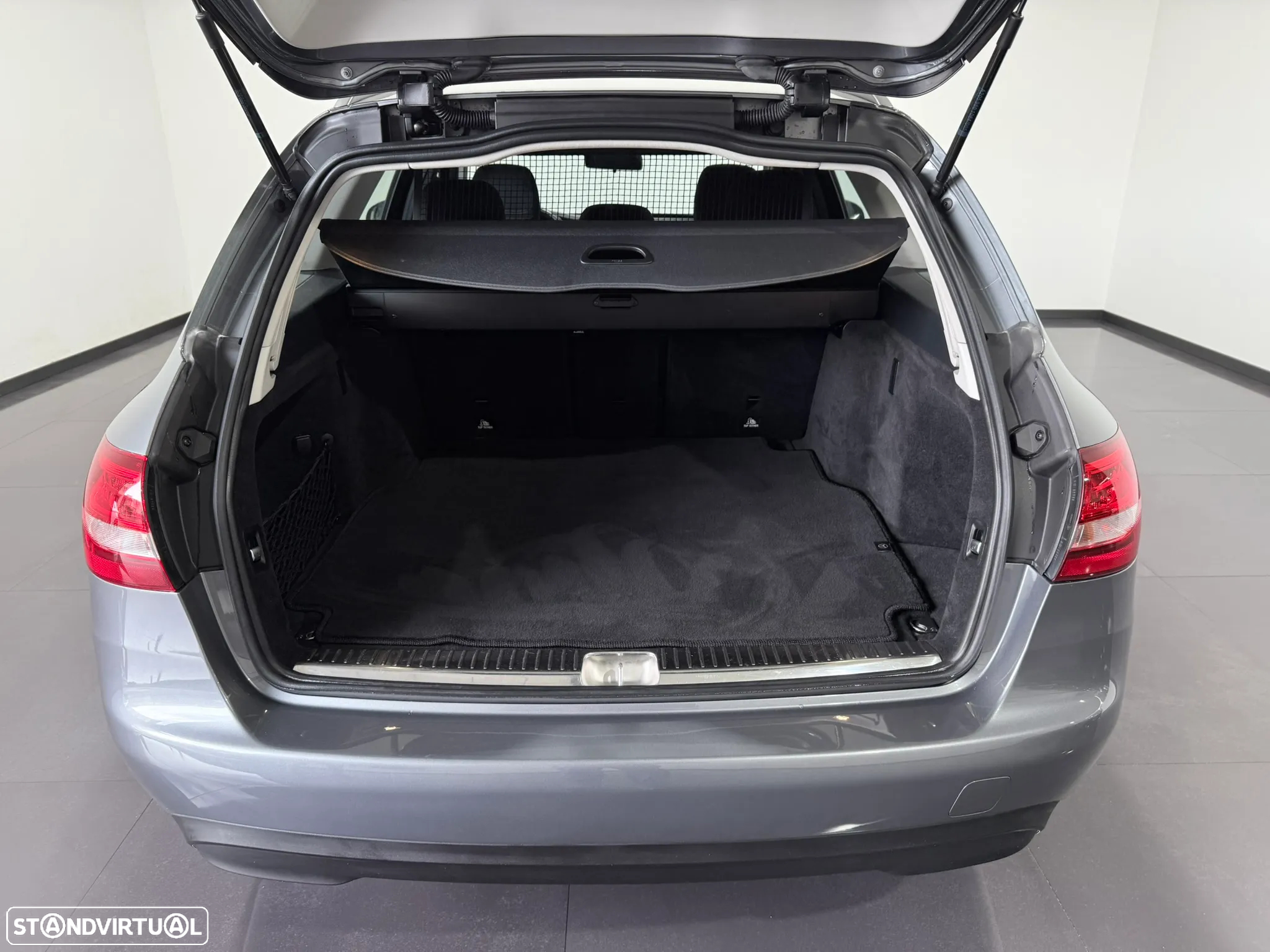 Mercedes-Benz C 200 d Business Solutions - 48
