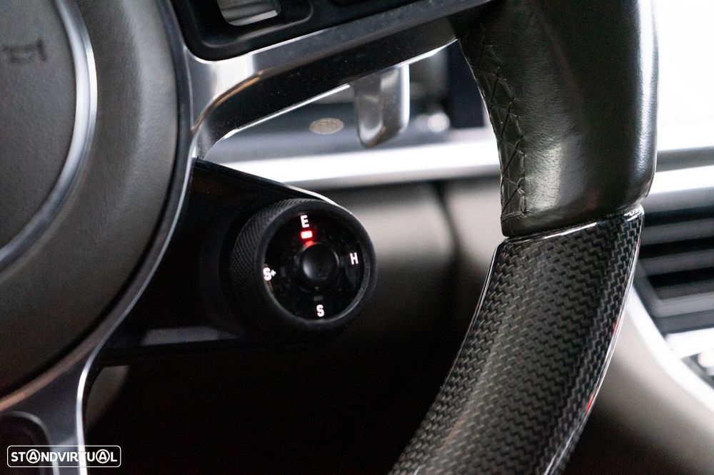 Porsche Panamera Sport Turismo 4 E-Hybrid - 41