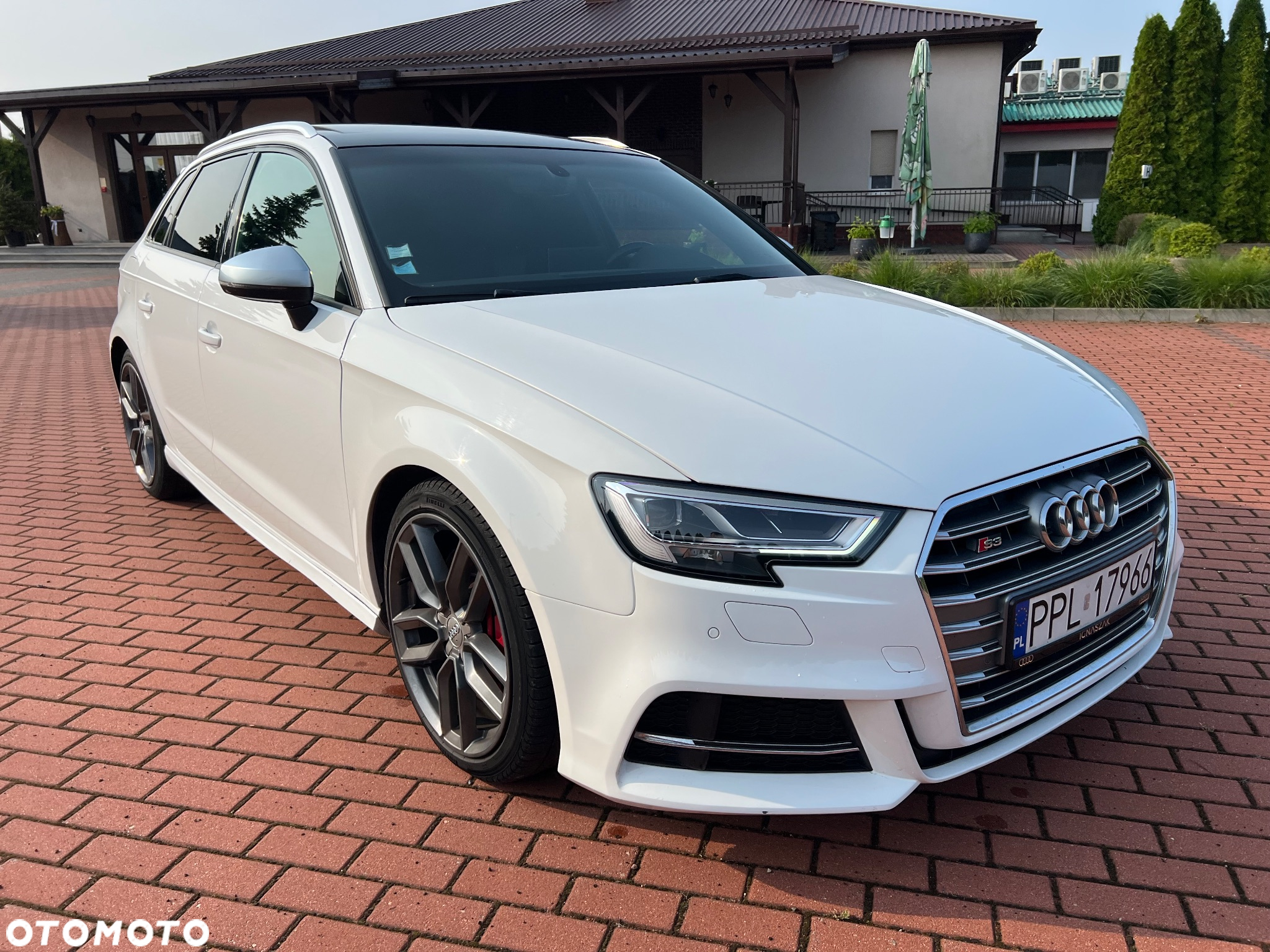 Audi S3 TFSI Sportback quattro S tronic - 4