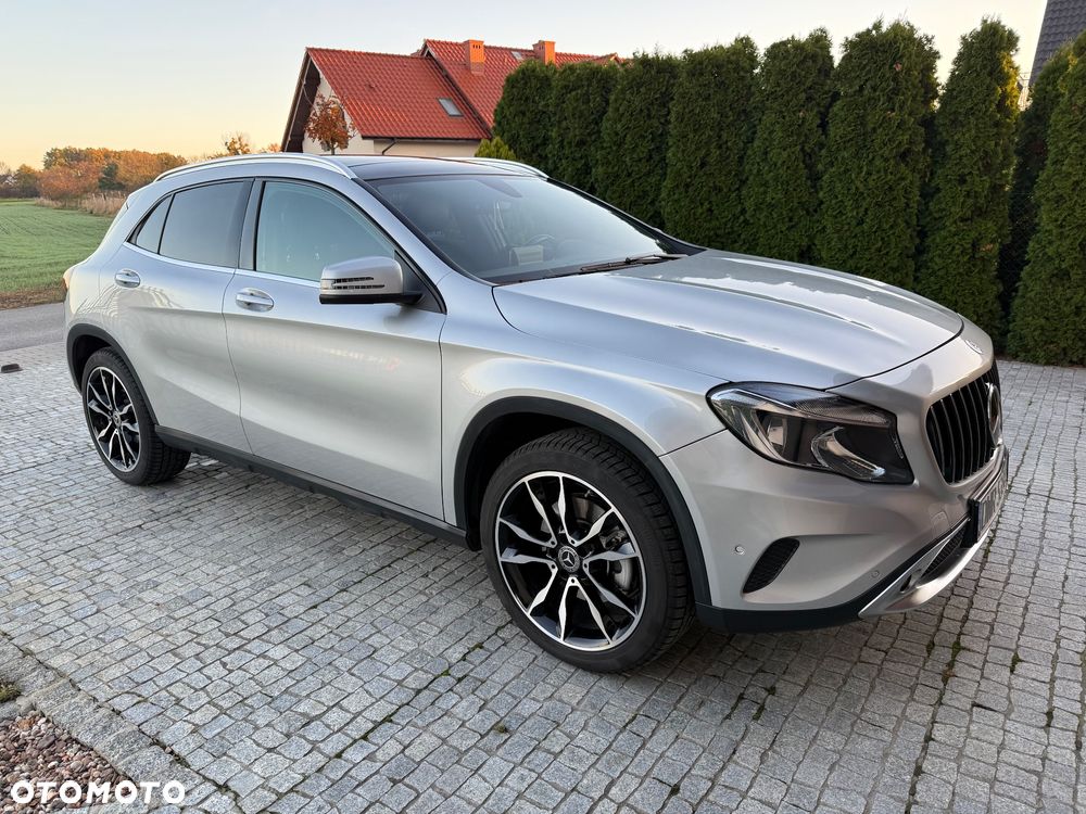 Mercedes-Benz GLA 250 4-Matic - 6