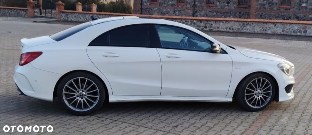 Mercedes-Benz CLA 220 d 7G-DCT AMG Line - 9