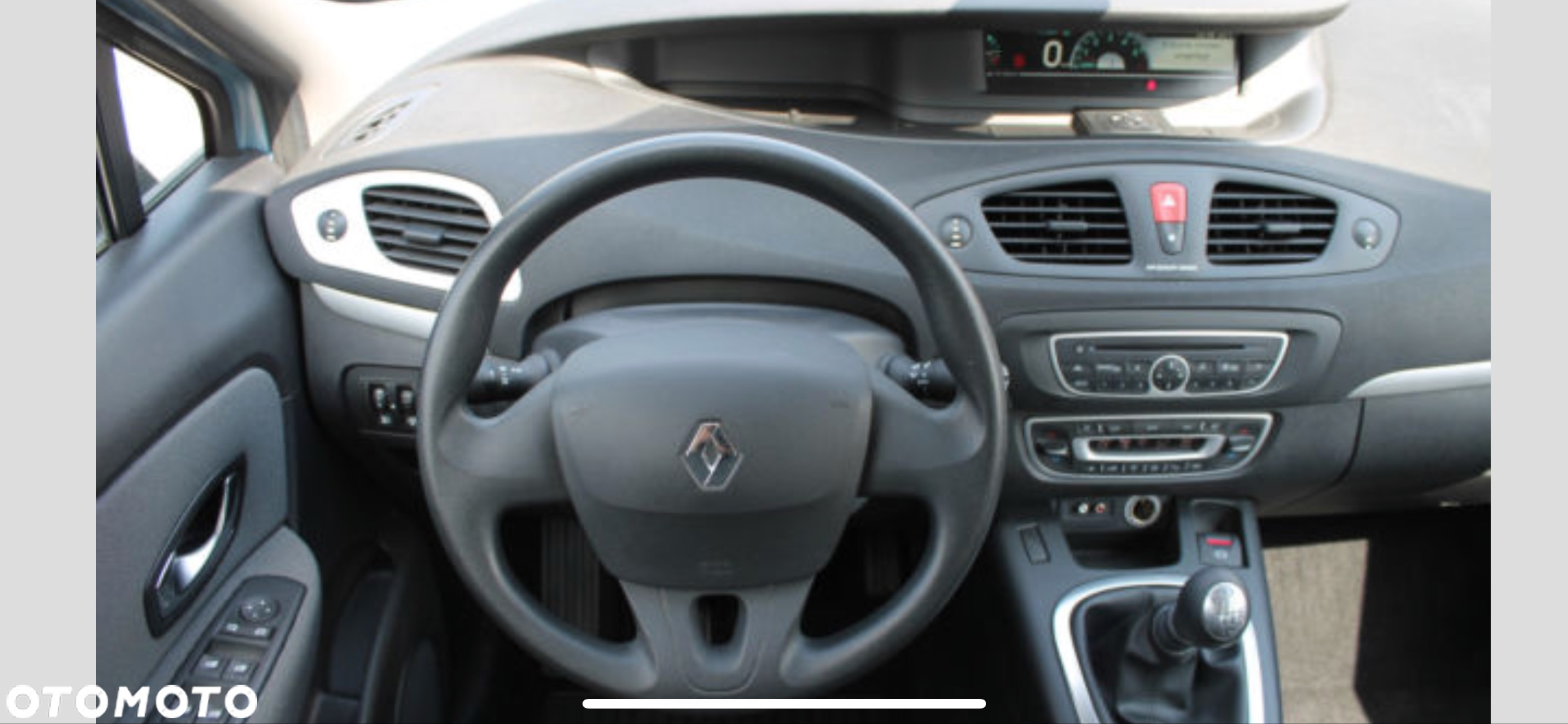Volkswagen Touran - 15