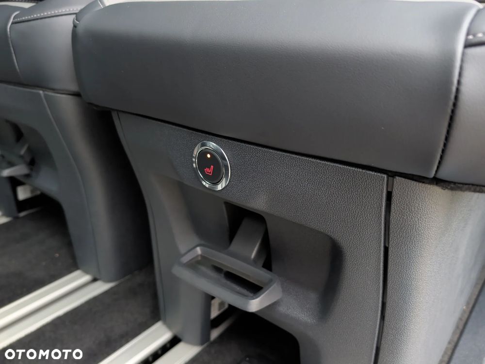 Ford Tourneo Custom - 18