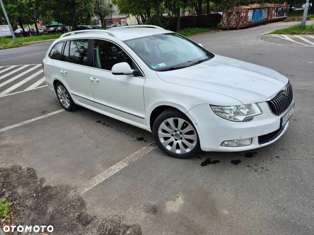 Skoda Superb 2.0 TDI DSG Elegance - 9