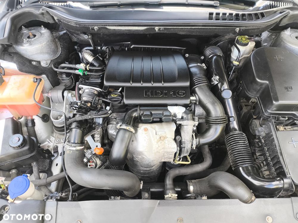 Citroën C5 1.6 HDi Dynamique - 10