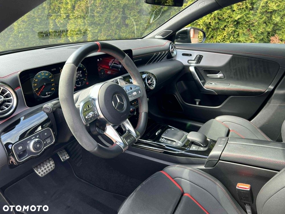 Mercedes-Benz CLA - 6