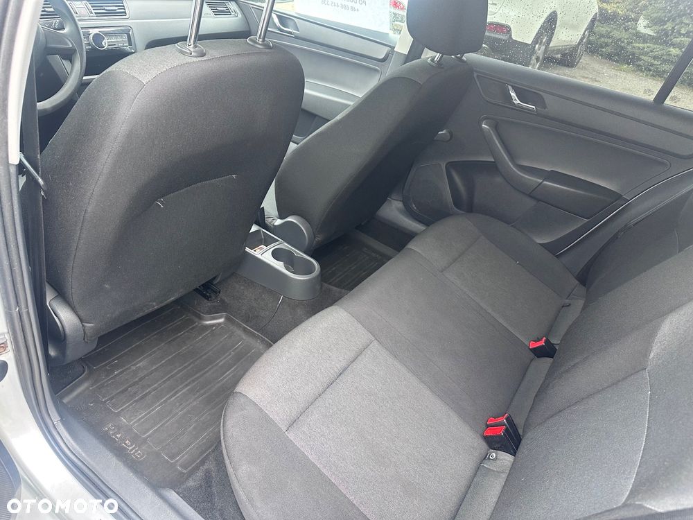 Skoda RAPID 1.2 TSI Active - 4