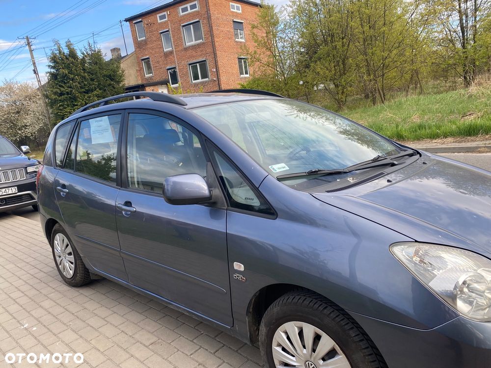 Toyota Corolla Verso 2.0 D-4D Sol - 4