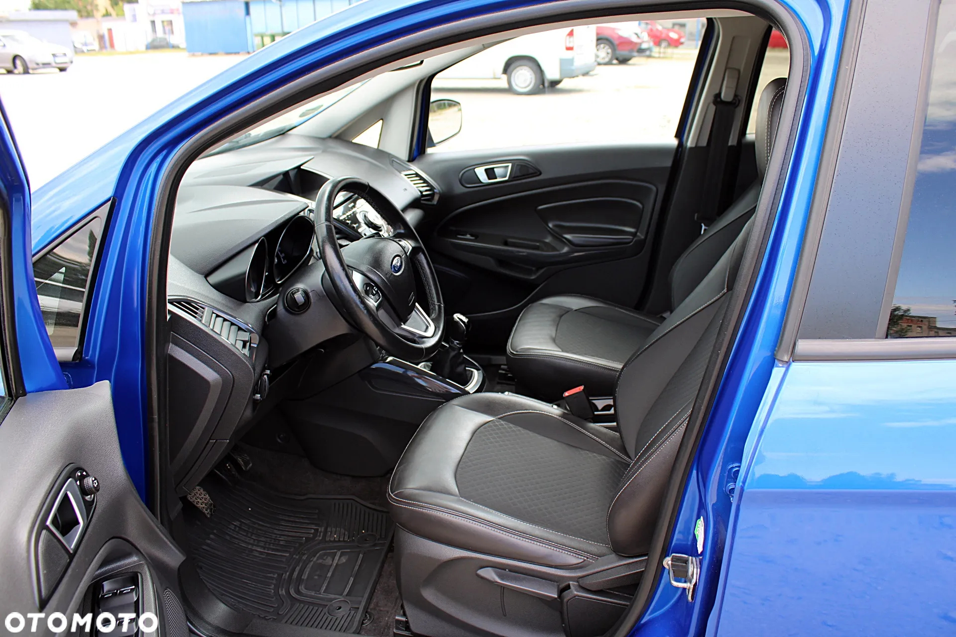 Ford EcoSport 1.5 TDCi TITANIUM - 13