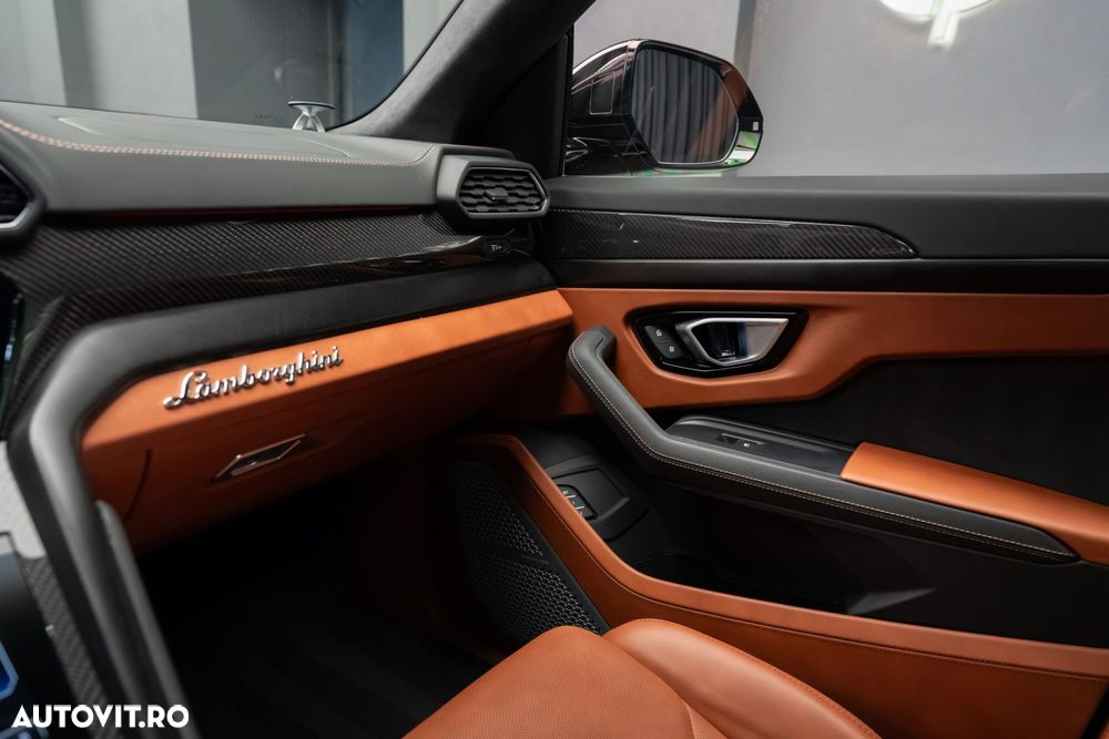 Lamborghini Urus - 19