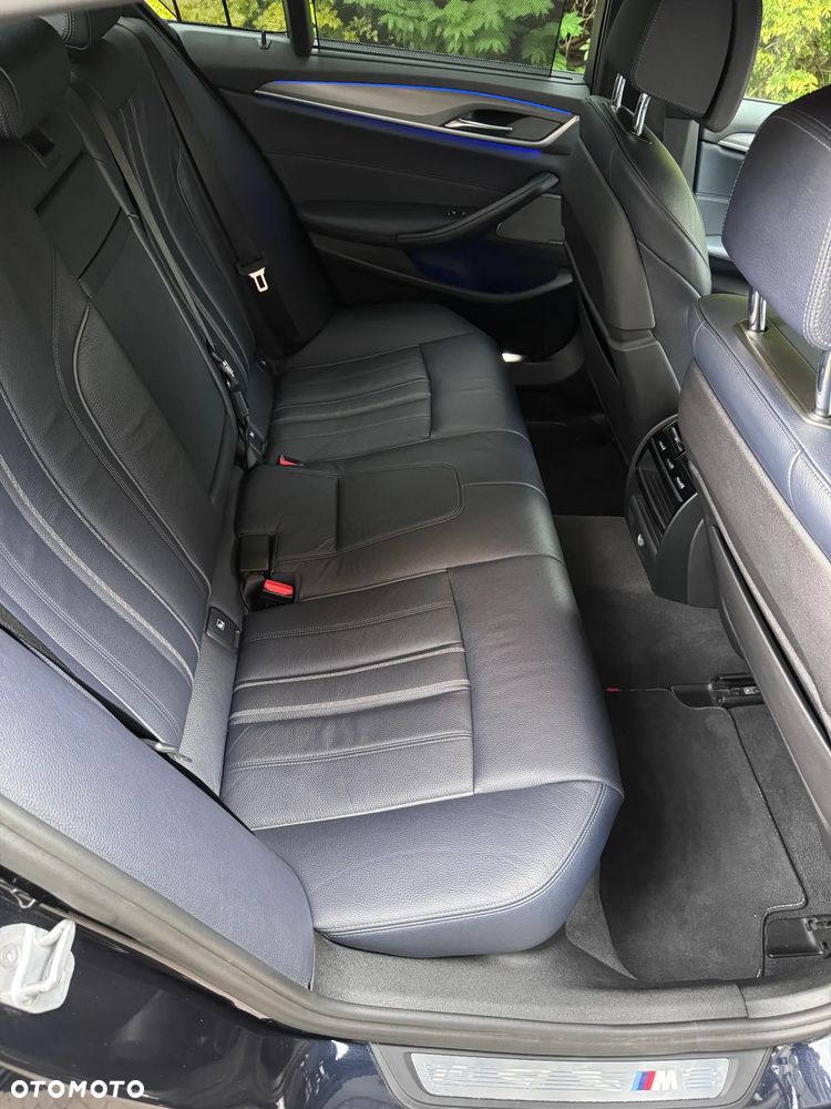 BMW Seria 5 520d xDrive M Sport sport - 35