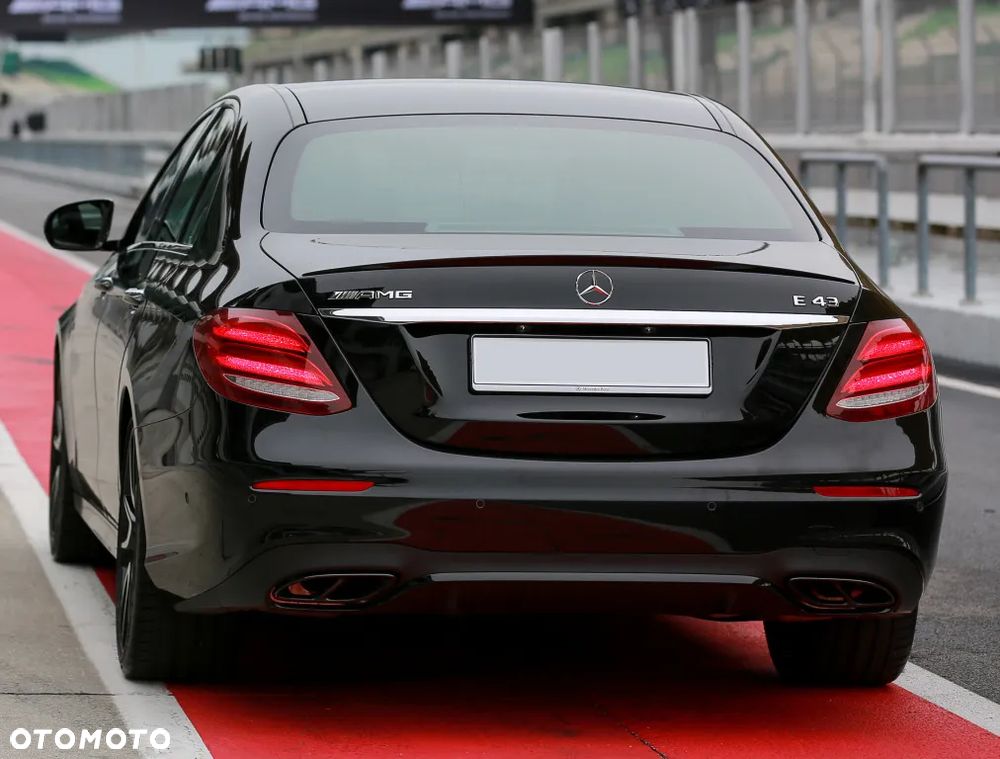 MERCEDES W213 SPOILER LOTKA NA KLAPĘ AMG PODKŁAD! - 9